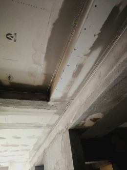 水岸阳光李姐油漆施工阴阳角校直